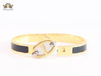 Alphabet H black sleek bracelet