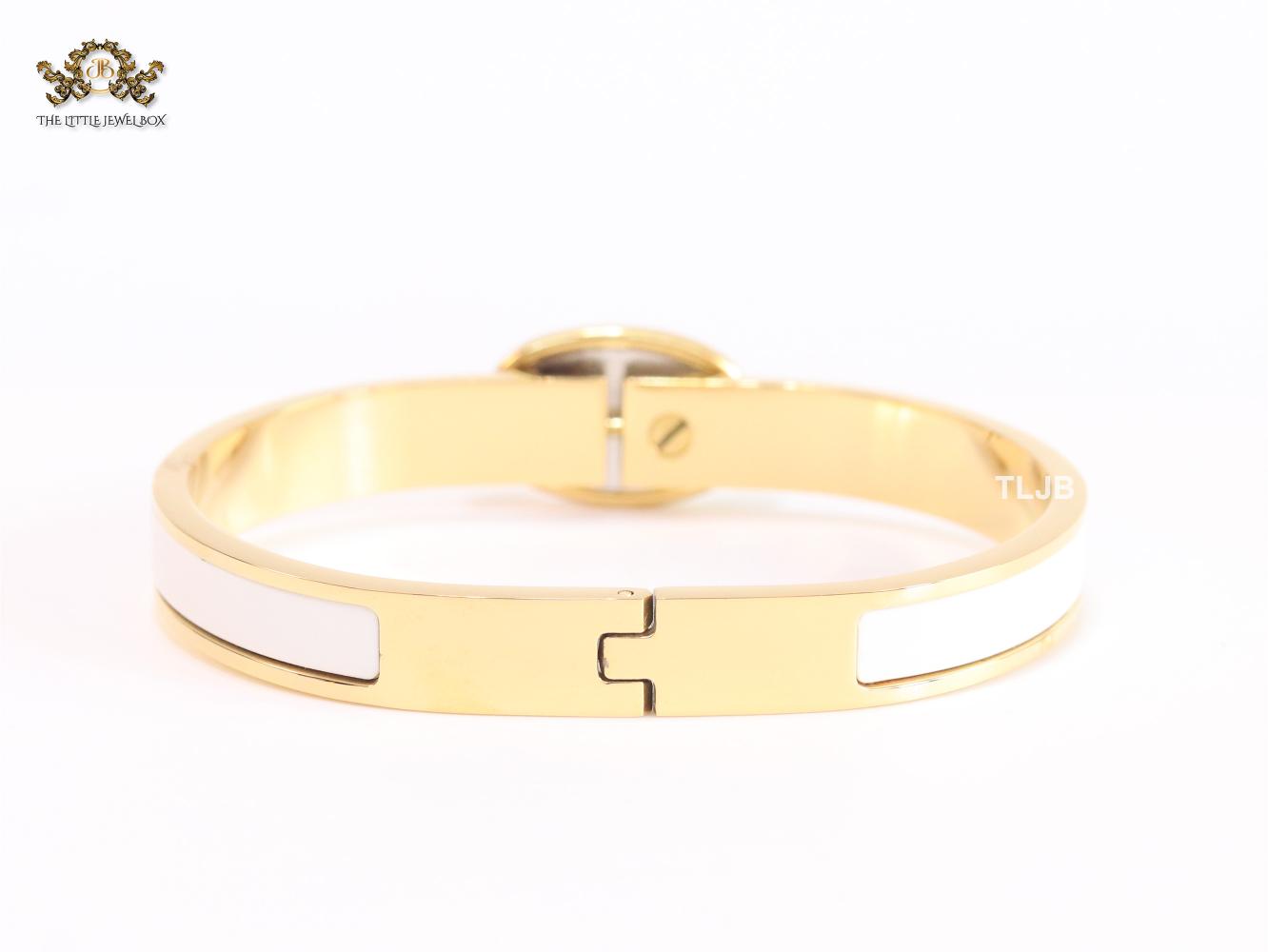 Alphabet H white sleek bracelet