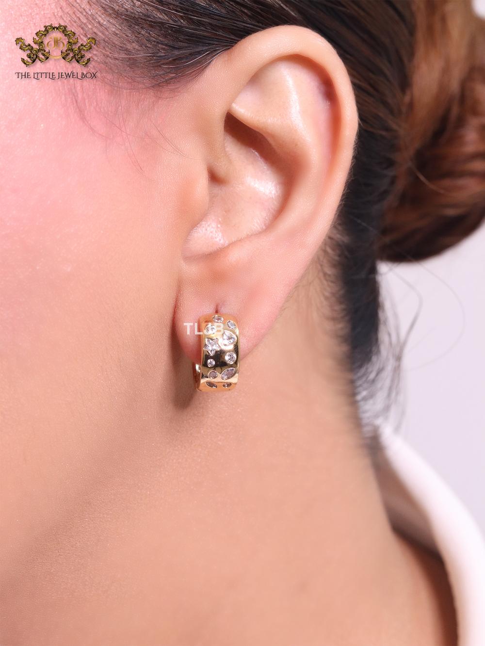 Small hoops with studded cz - Gold