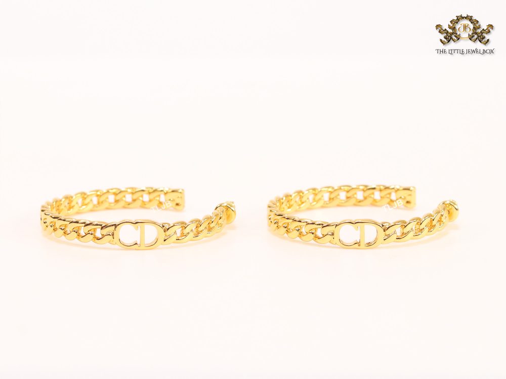 Alphabet C and D sleek link chain hoops 45 mm