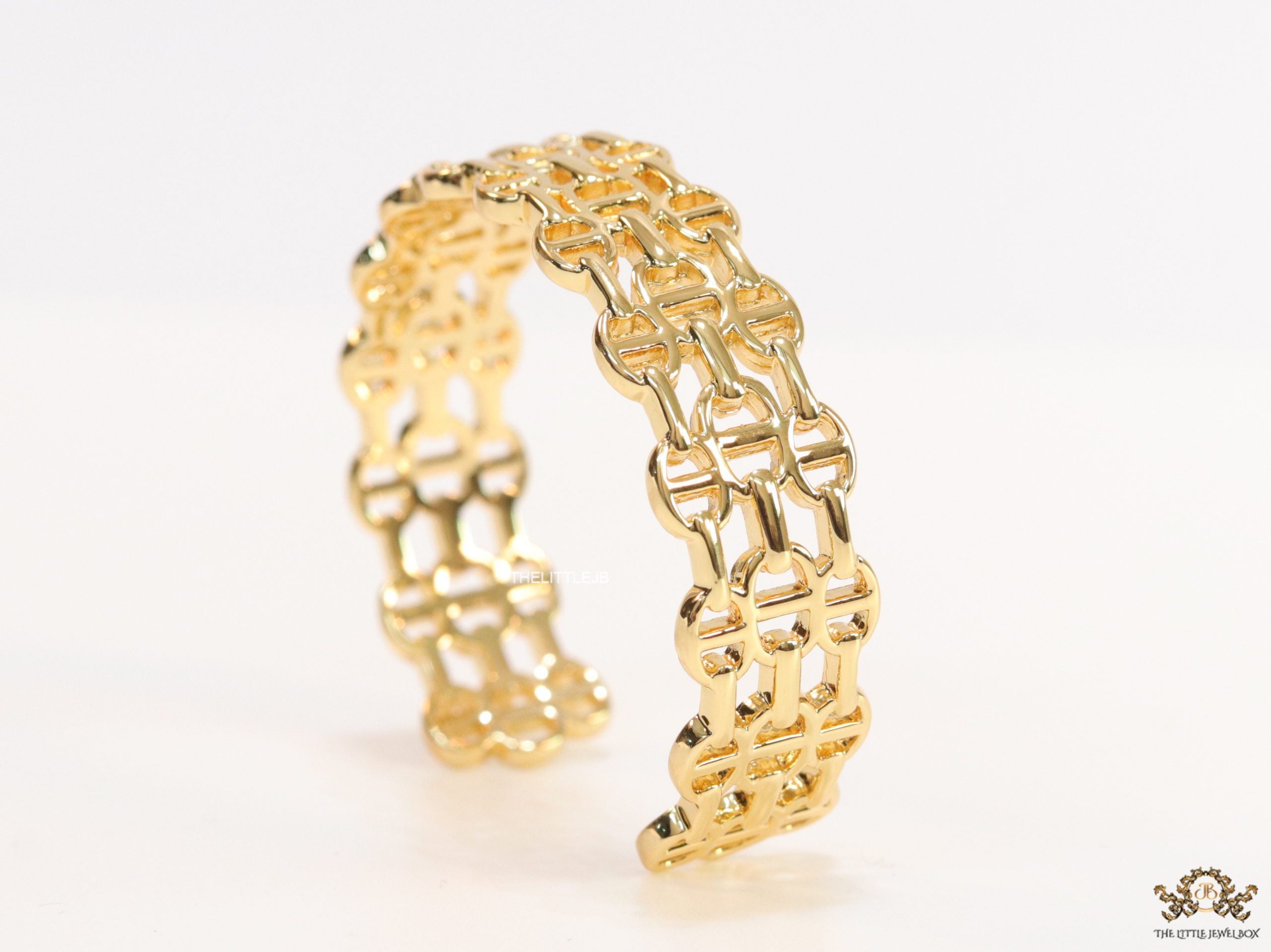 Gold plated bracelet band with link chain pattern