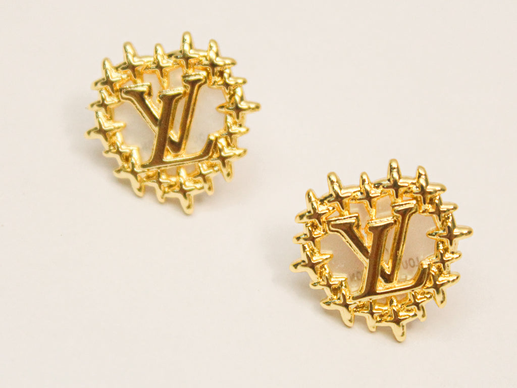 Heart shaped L&V Stud in White MOP & Gold