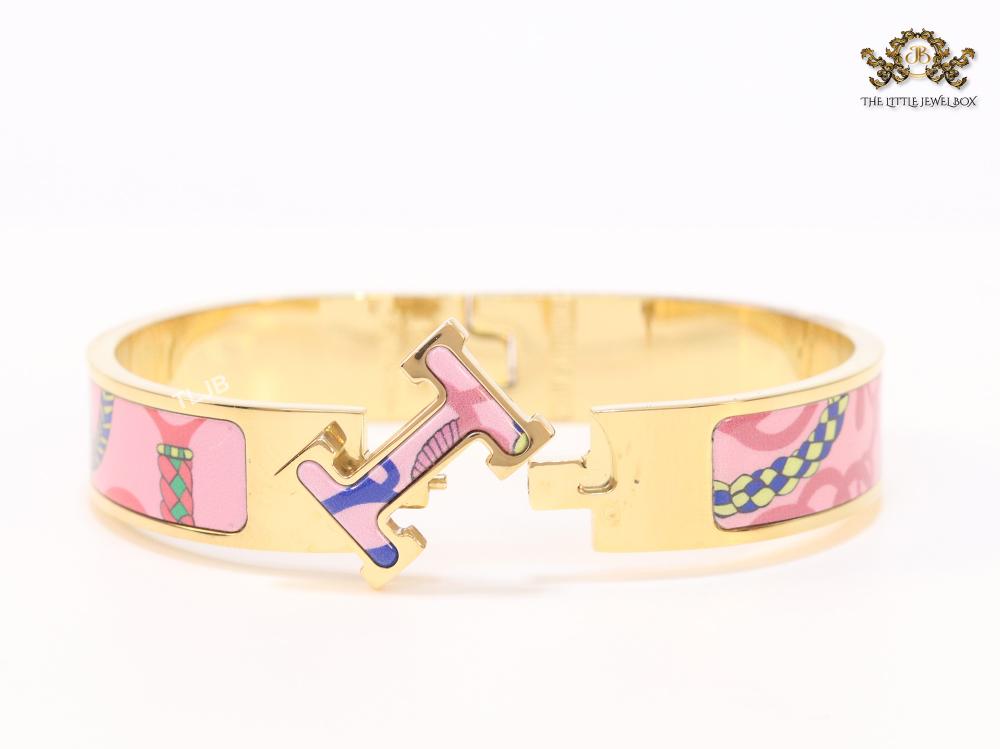Alphabet H pink designed bracelet