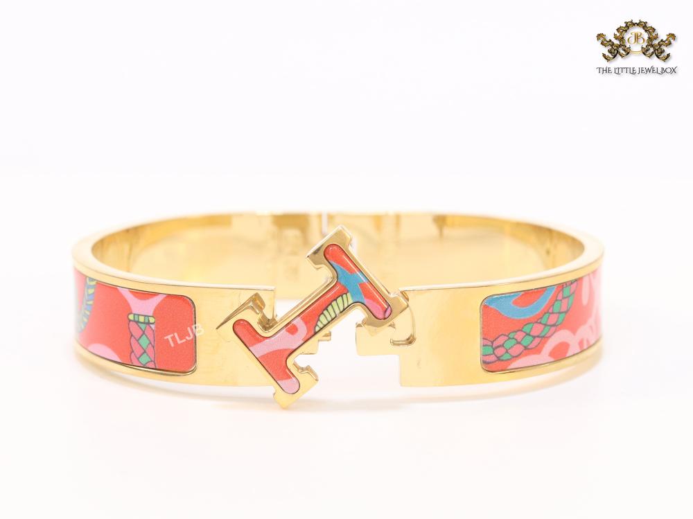 Alphabet H pastel red bracelet