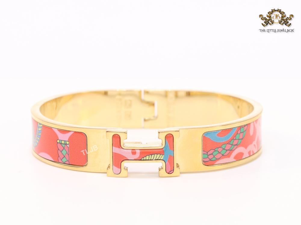 Alphabet H pastel red bracelet