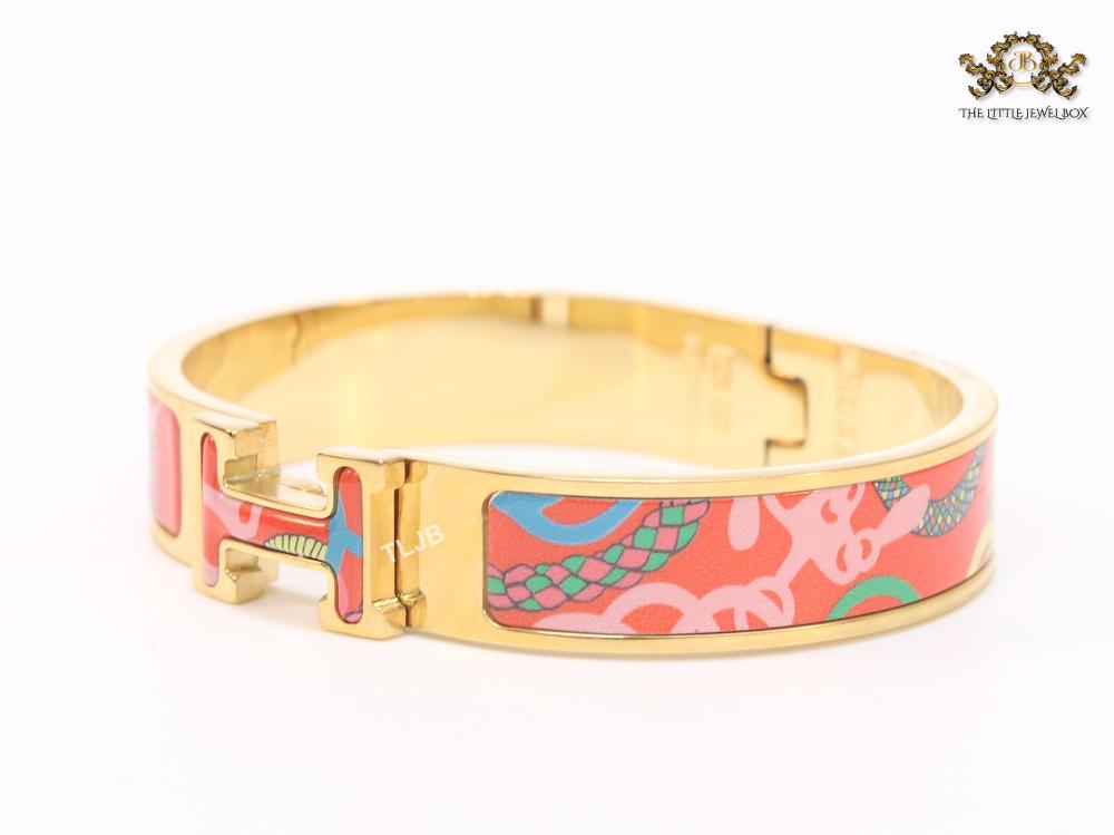 Alphabet H pastel red bracelet