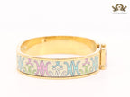 Alphabet H baby pink and blue motifs on white bracelet