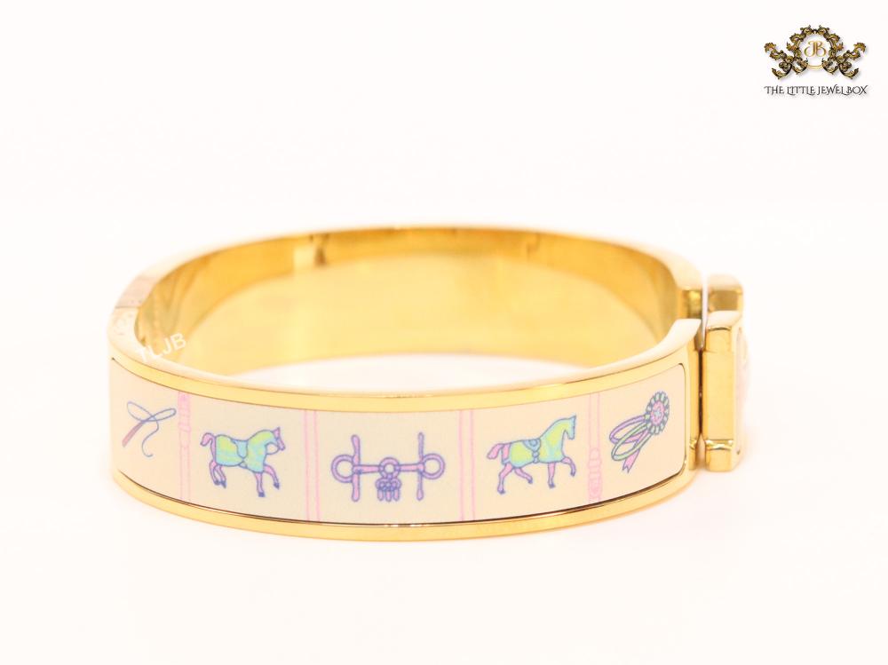 Alphabet H multi coloured bracelet