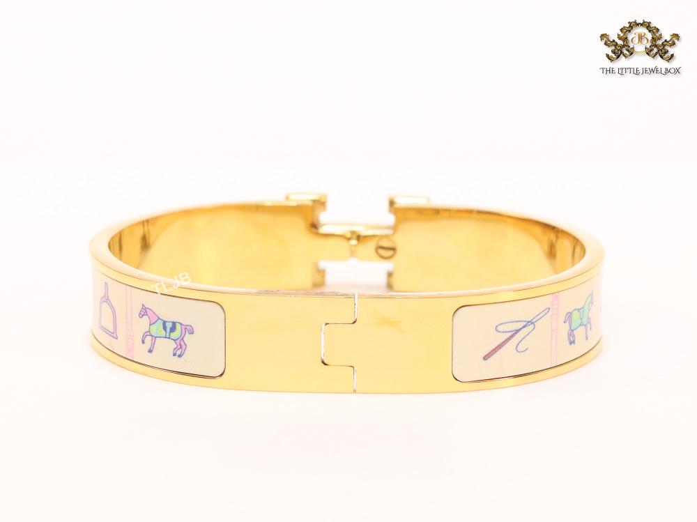 Alphabet H multi coloured bracelet