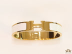 Alphabet H white 12 mm bracelet in gold