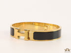 Alphabet H Black 12 mm  Bracelet in gold