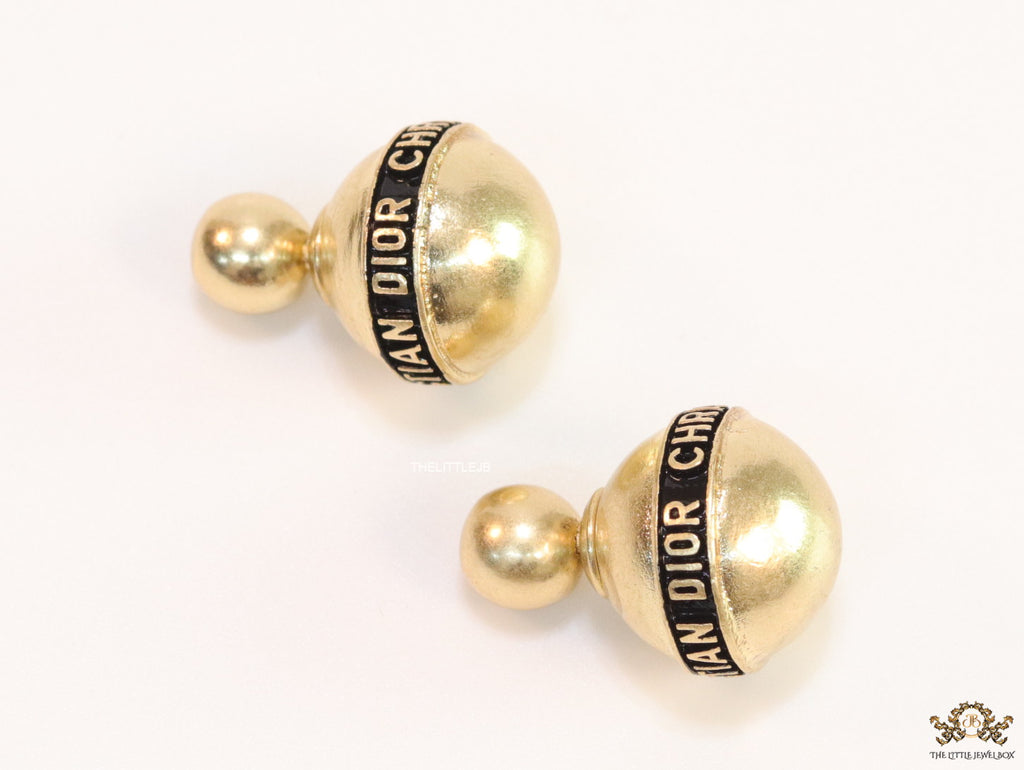 Gold plated lobe shape studs with alphabets