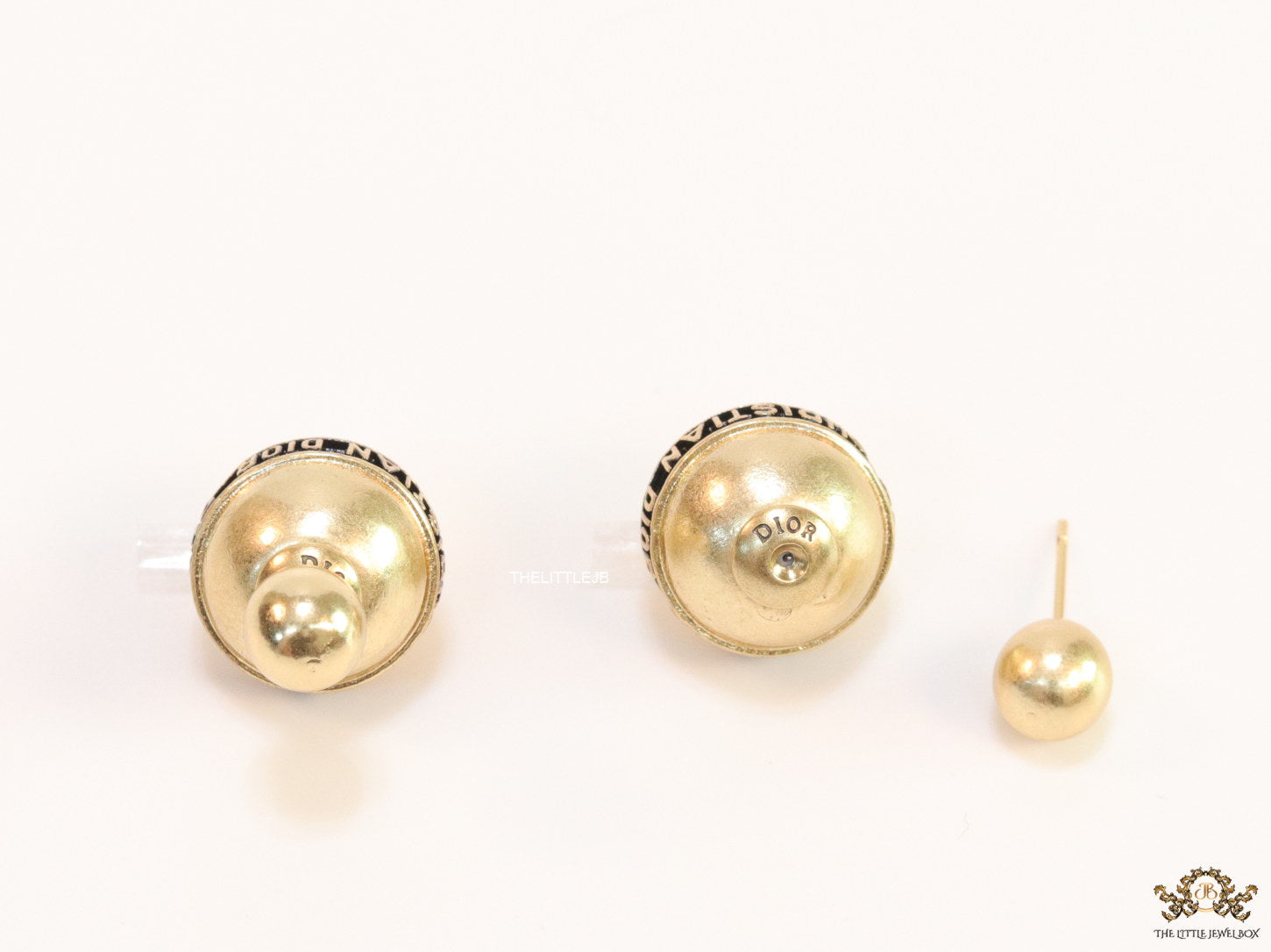 Gold plated lobe shape studs with alphabets