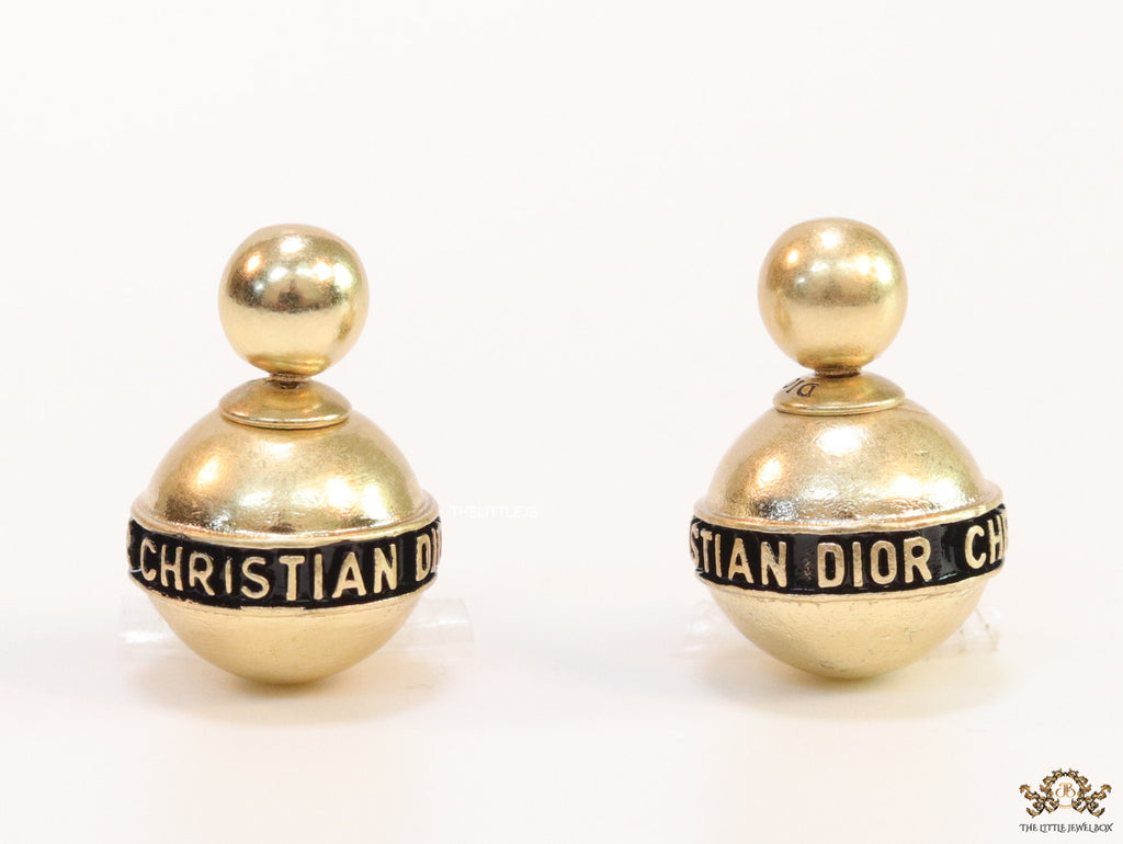 Gold plated lobe shape studs with alphabets