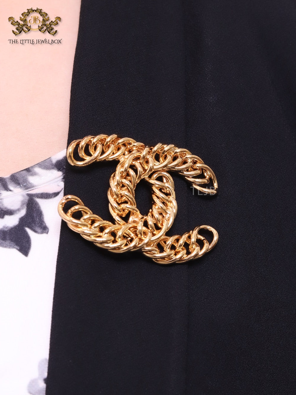 Gold Double C chain brooch