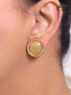 Double C embossed studs