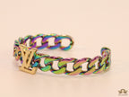 Multicoloured link chain bracelet with alphabets