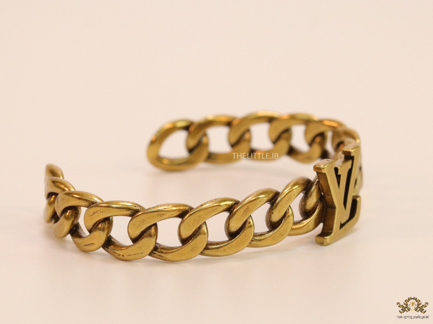 Antique Gold finish link chain bracelet with alphabets