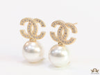 Twin C motif stud in gold and cz with pearl drop