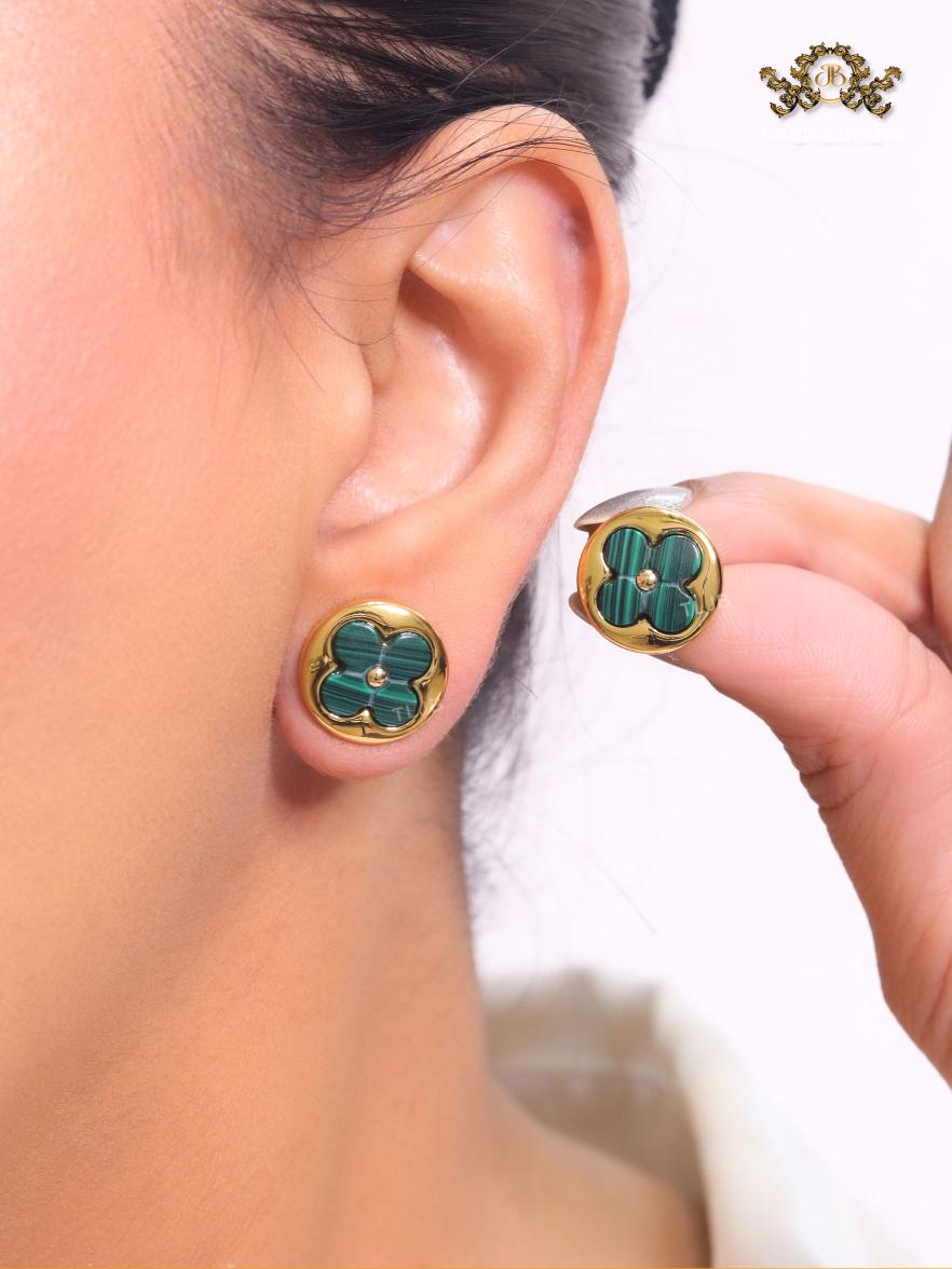 Green malachite & gold studs 15mm