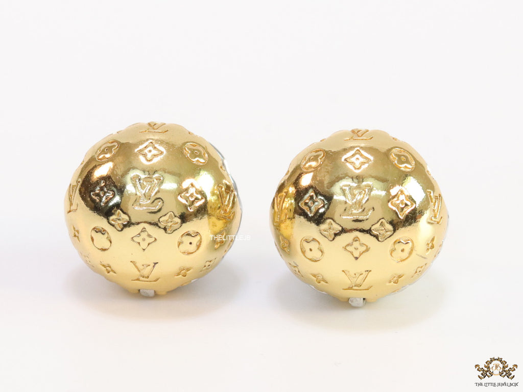 Dual plated ball shape studs with embossed alphabets