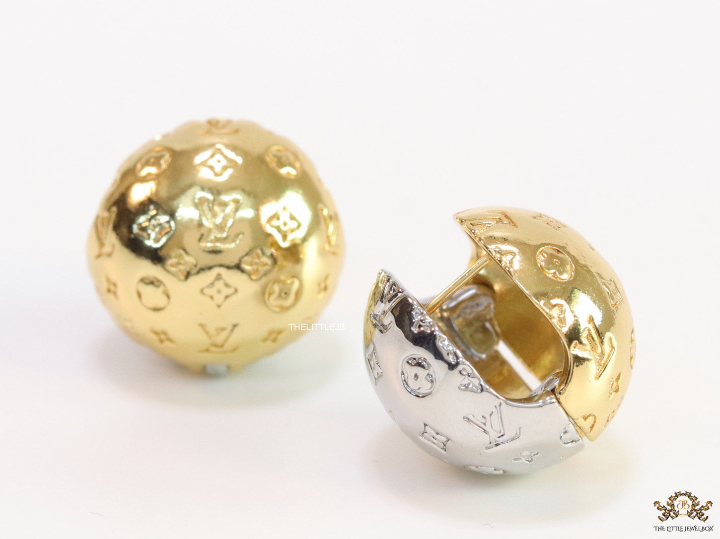 Dual plated ball shape studs with embossed alphabets