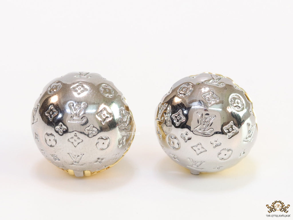Dual plated ball shape studs with embossed alphabets
