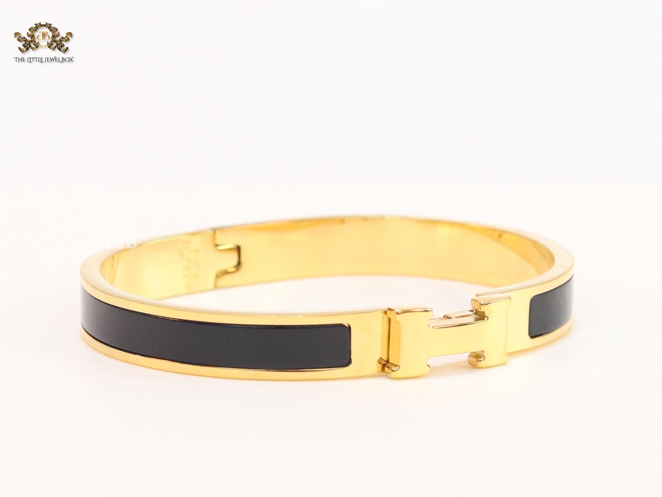 Alphabet H black and matt gold bracelet