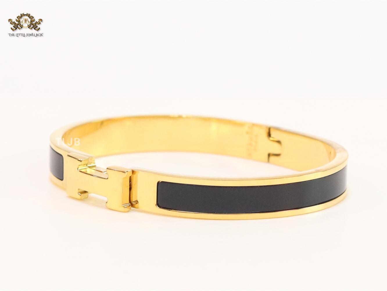 Alphabet H black and matt gold bracelet