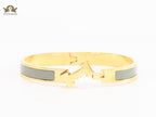 Alphabet H grey and matt gold bracelet 8mm