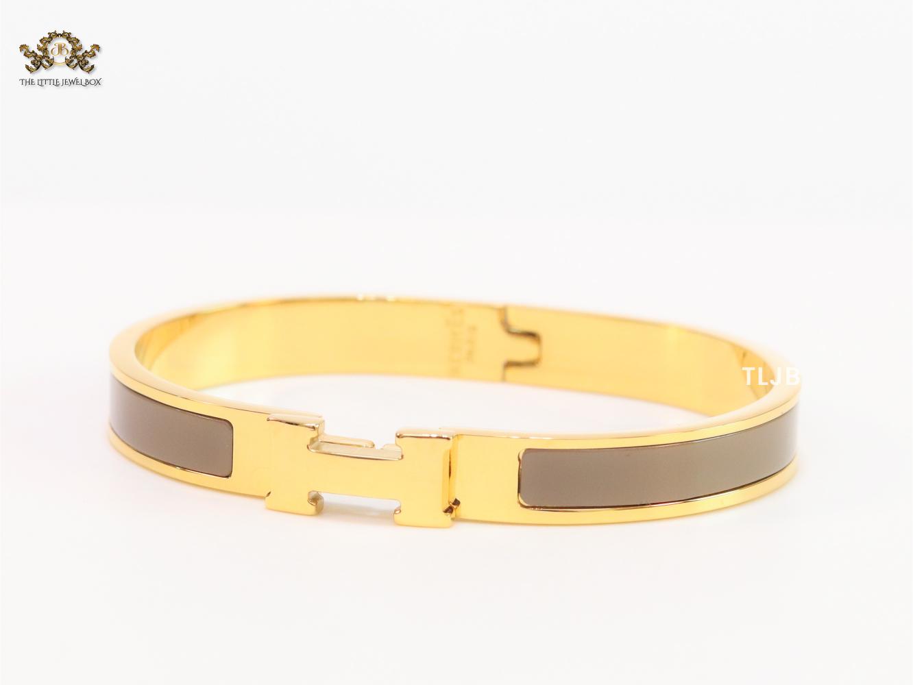 Alphabet H brown and matt gold bracelet