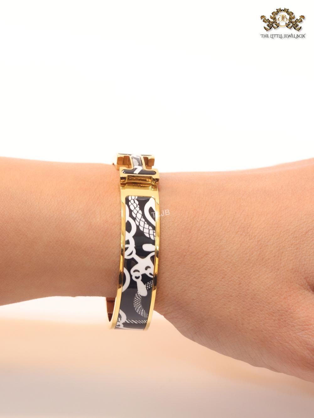 Alphabet H B&W bracelet