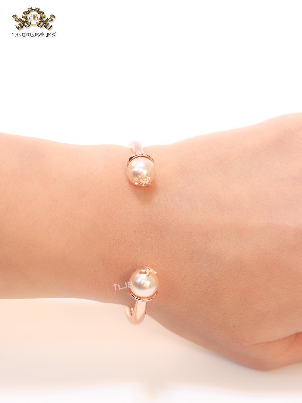 Alphabet CD rose gold and pearl bracelet