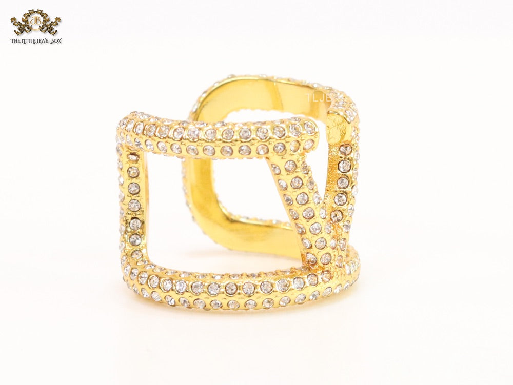 Large cz gold open alphabet V ring