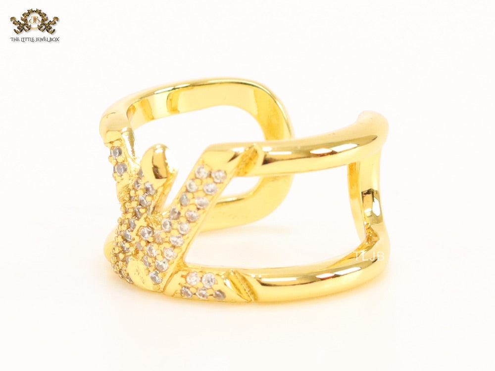 Large cz gold open alphabet L ring