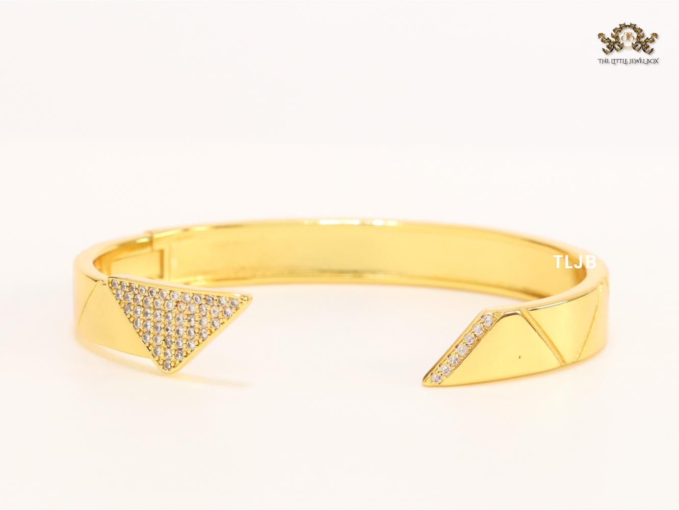 Alphabet P Cz and gold bracelet