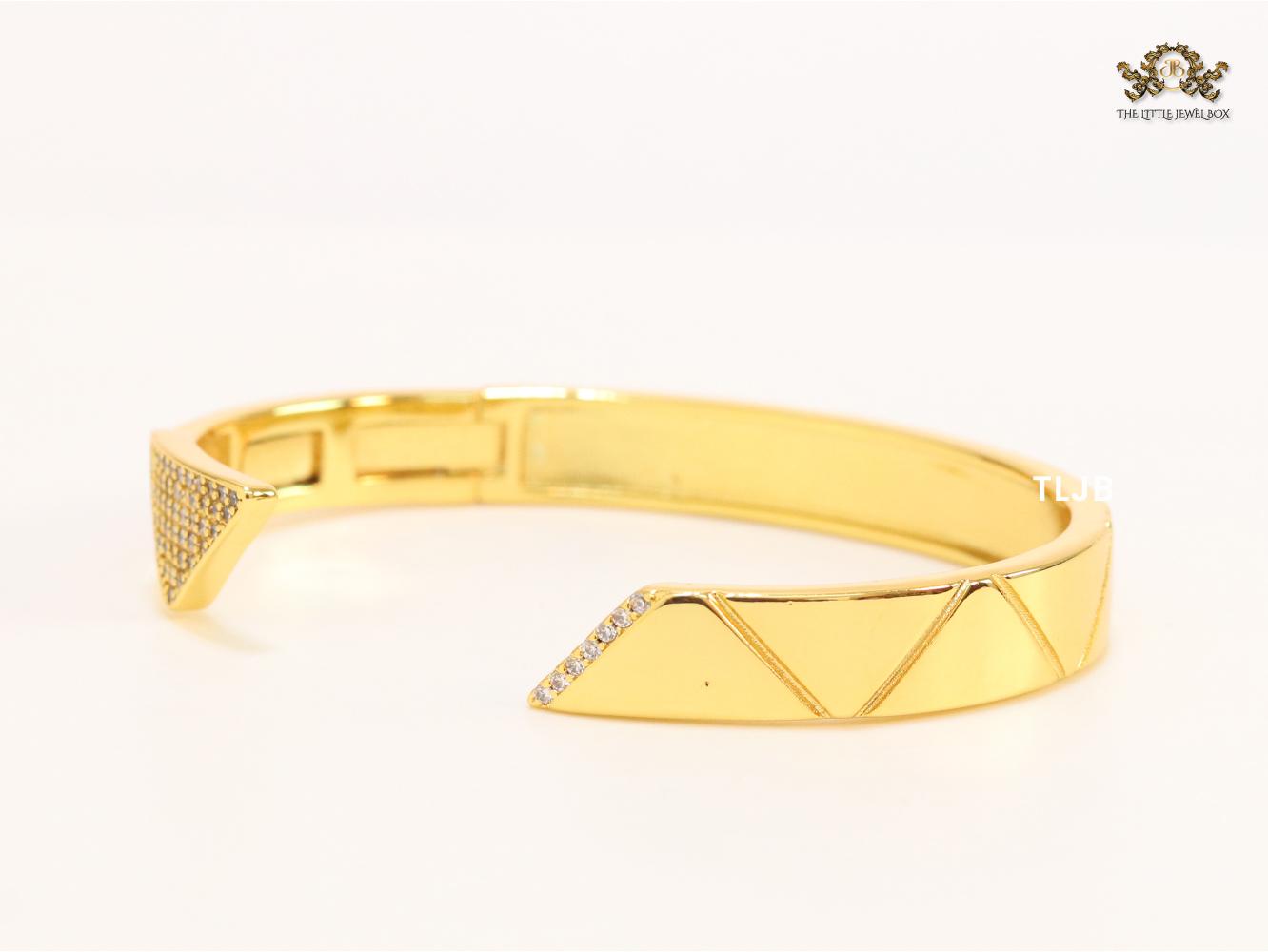 Alphabet P Cz and gold bracelet