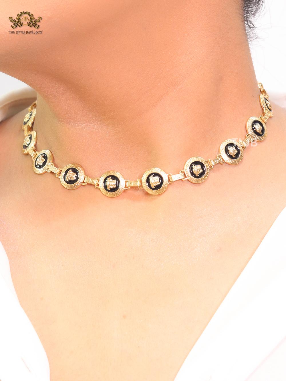 The Medusa Choker