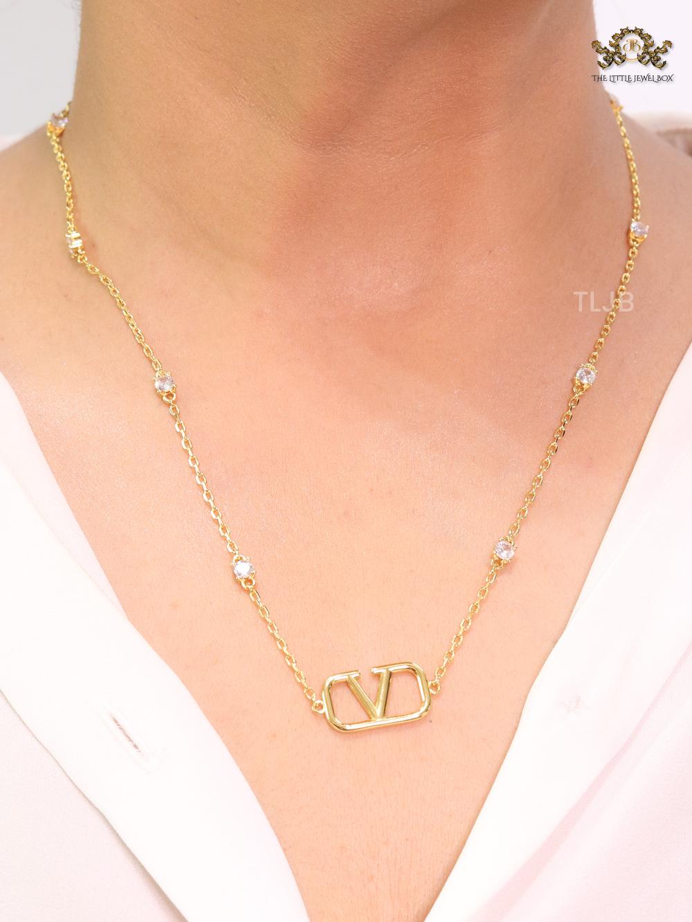 Open V sleek Gold Chain