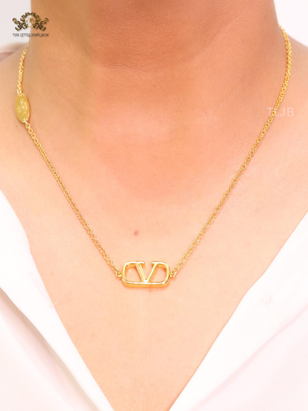 Open V sleek chain