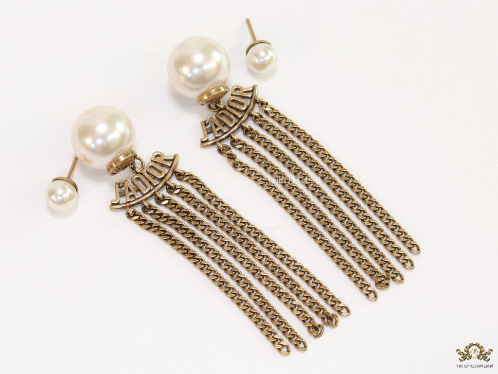 Golden chain dangles with alphabets and detachable pearl tops