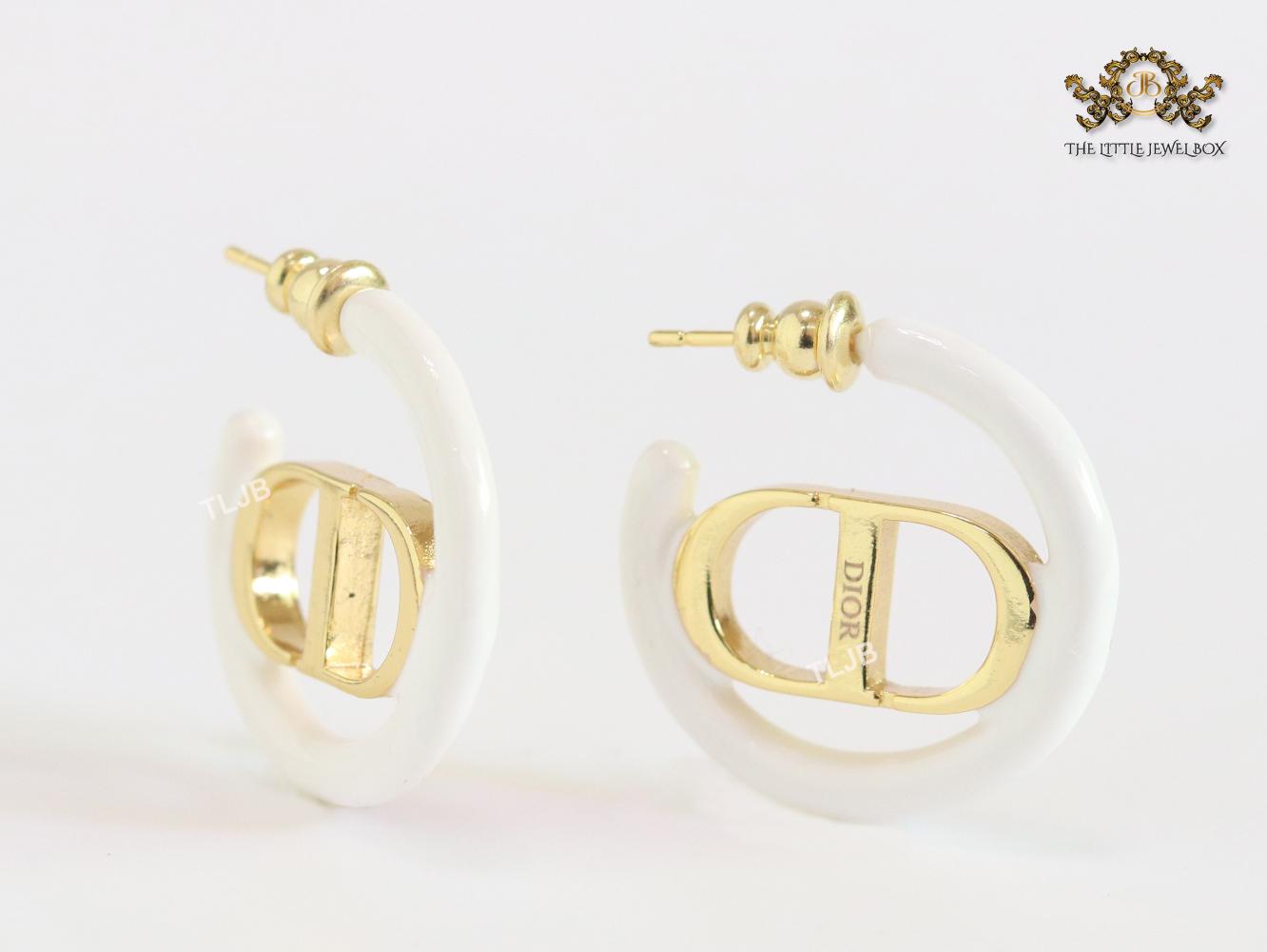 Alphabet CD white hoops