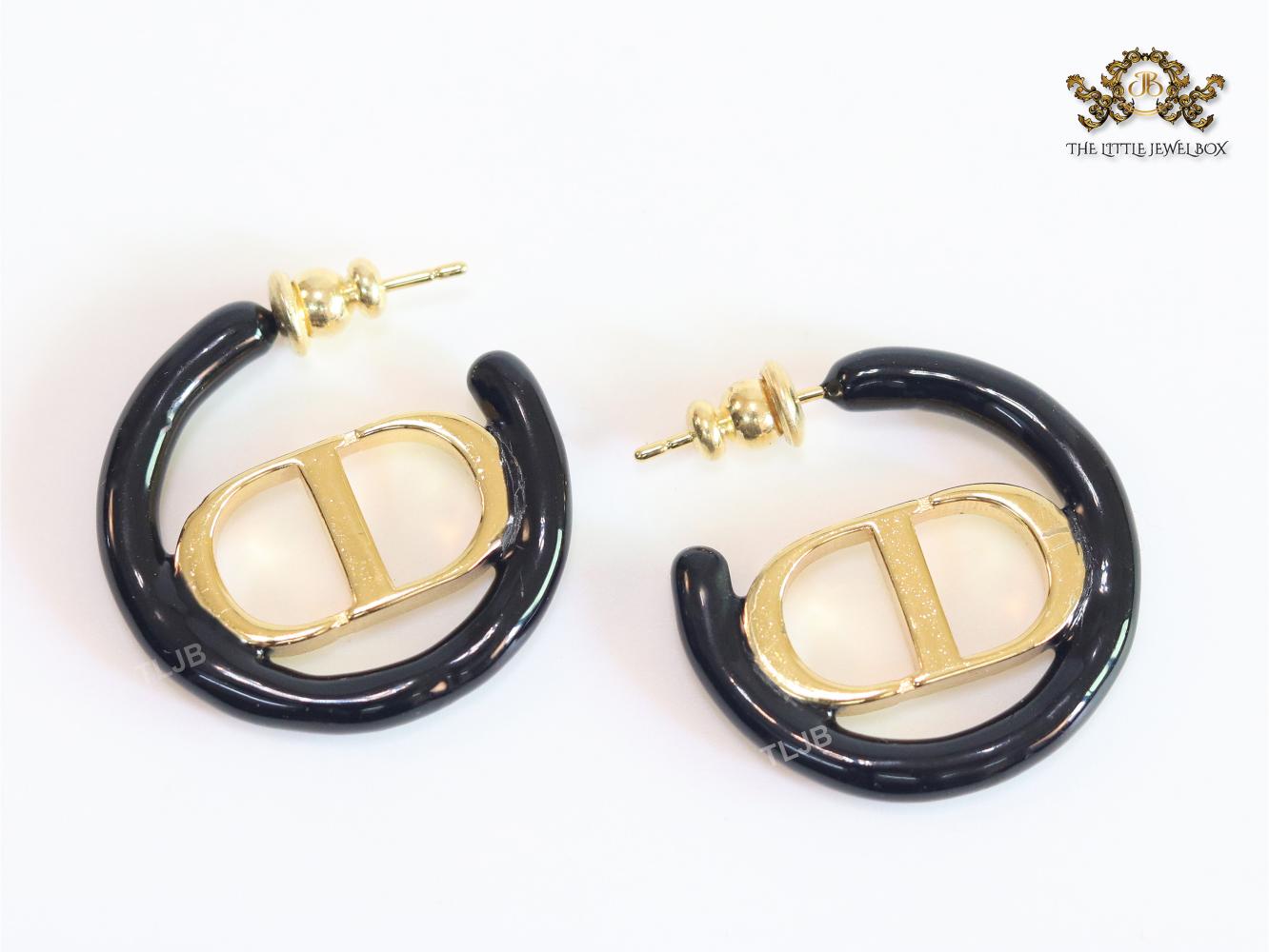 Alphabet CD black hoops