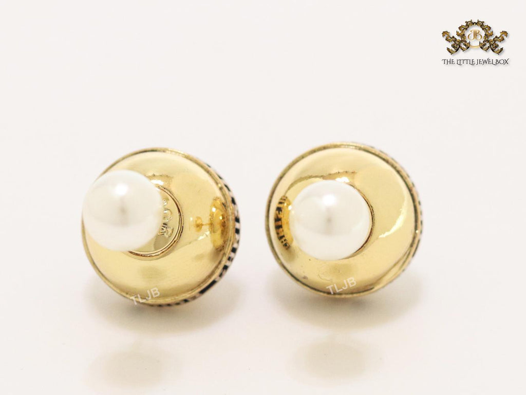 Alphabet CD white and gold bomber studs
