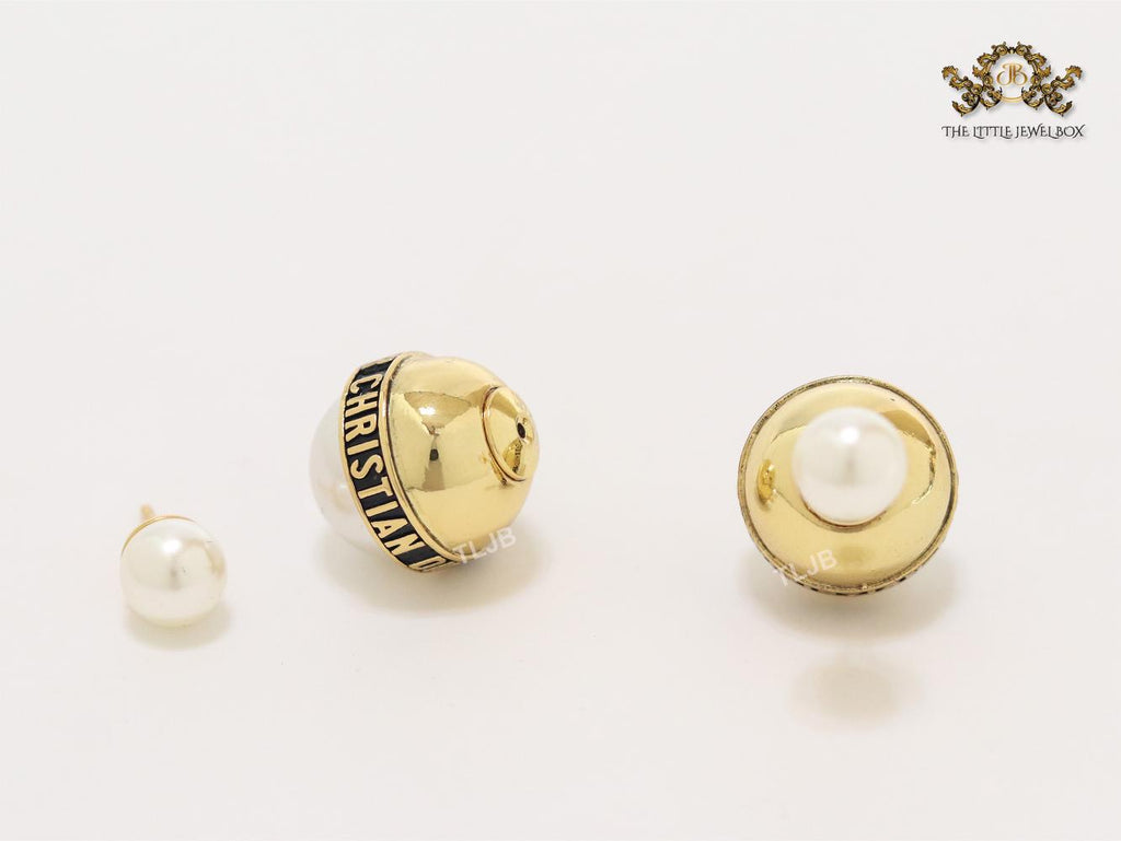 Alphabet CD white and gold bomber studs