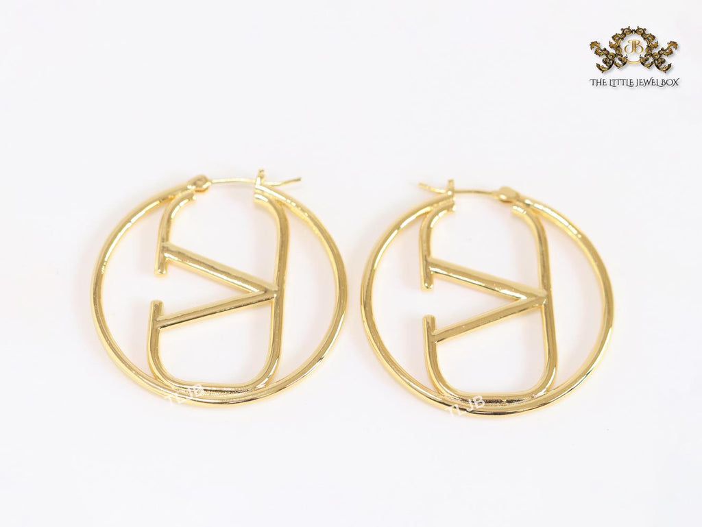 Alphabet vertical V hoops