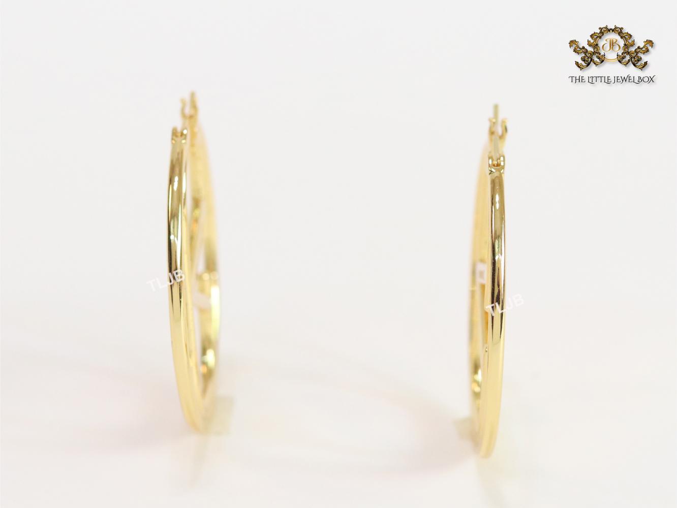 Alphabet vertical V hoops