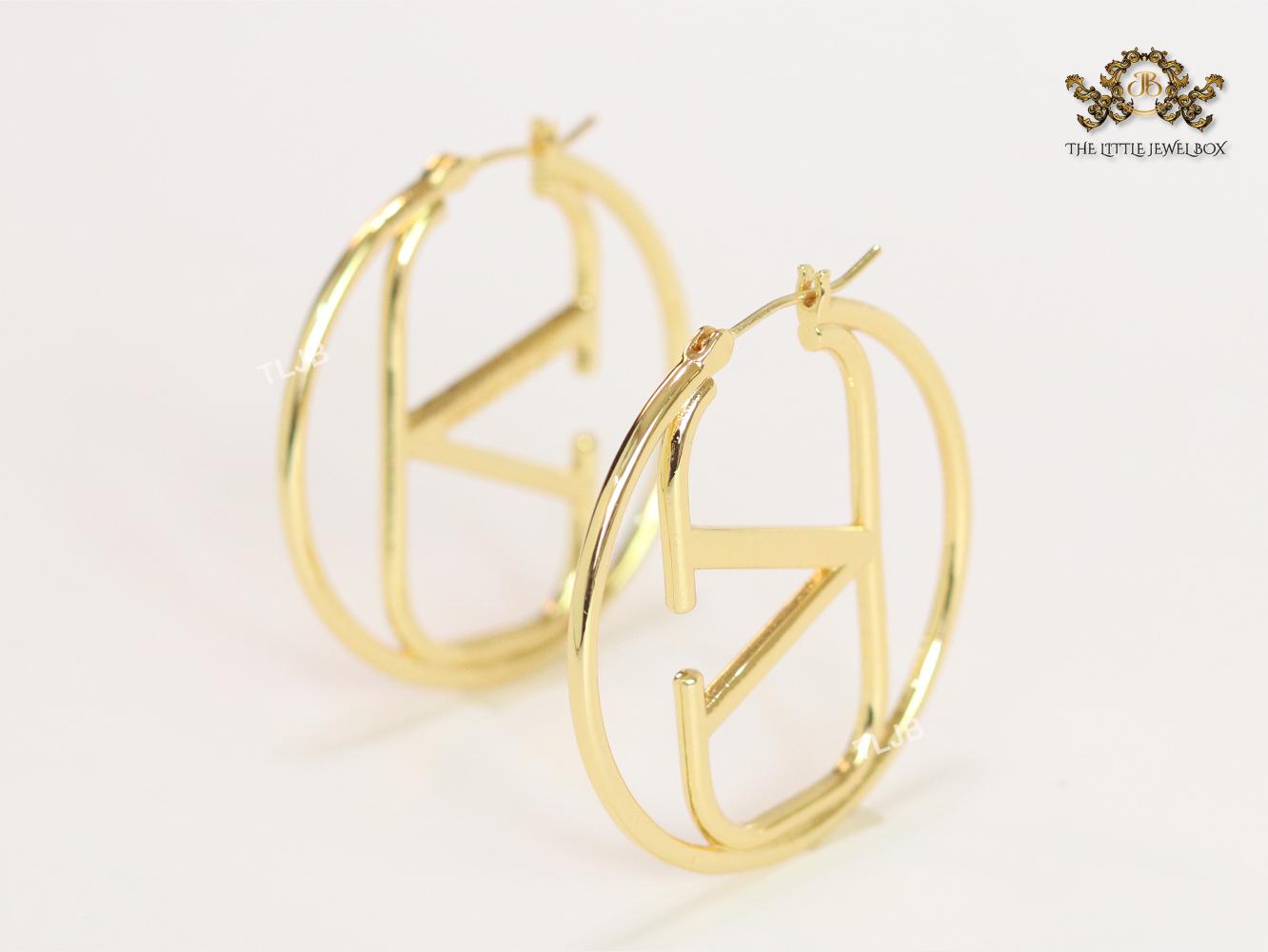 Alphabet vertical V hoops