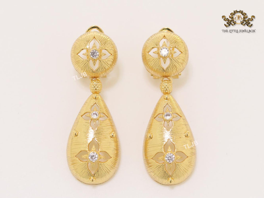 Clover gold dangles