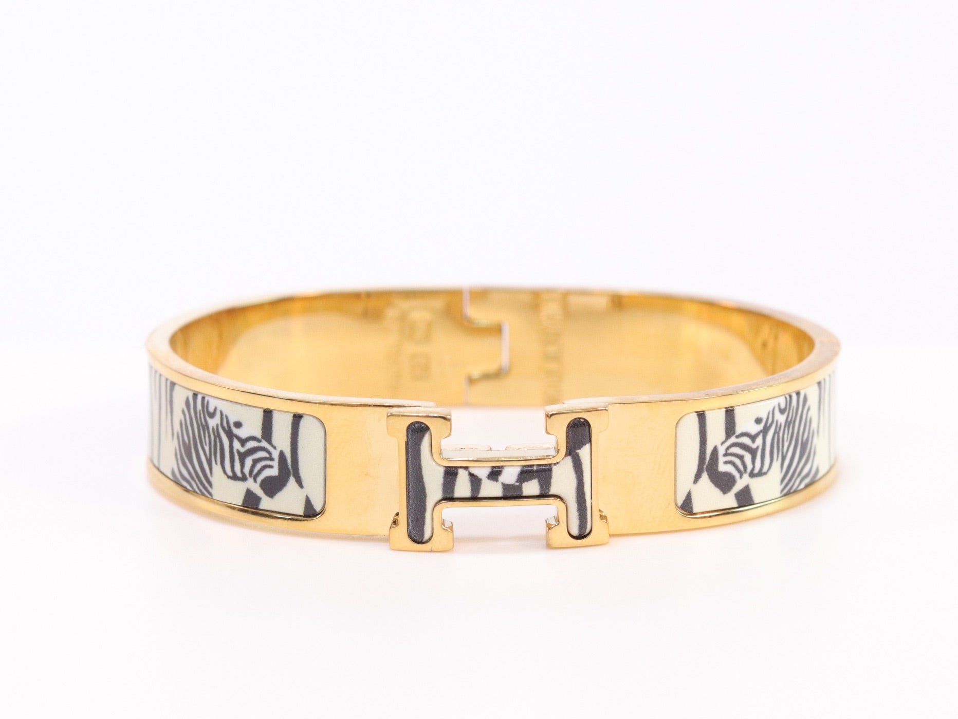 Alphabet H zebra print bracelet